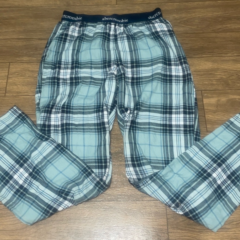 I am selling kids pajamas pants!!